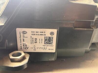 Faro Izquierdo Volkswagen Golf VII 2014 Ref. 5G1941006D