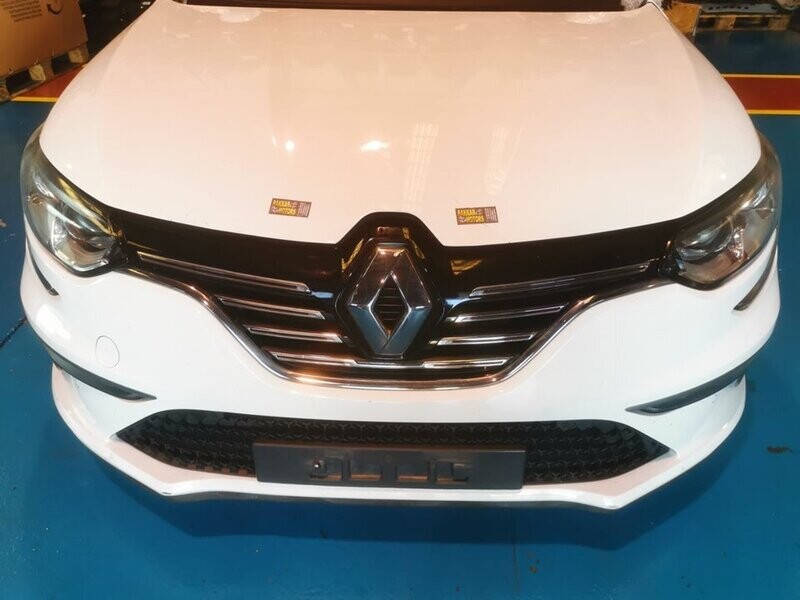 Frente completo Renault Megane IV Grandtour 2018 Frente completo Renault Megane IV Grandtour 2018
