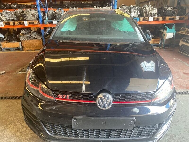 Frente Volkswagen Golf 7.5 GTI 2019 Frente Volkswagen Golf 7.5 GTI 2019