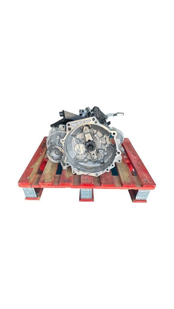 Caja de cambios manual 6 velocidades Audi Q2 1.6 TDI Ref. RSP (Vendida)