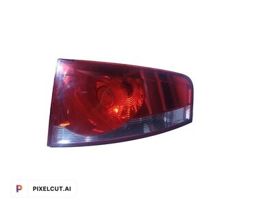 Piloto Trasero Derecho Seat Altea XL 2009 Ref 5P894096D Piloto Trasero Derecho Seat Altea XL 2009 Ref 5P894096D
