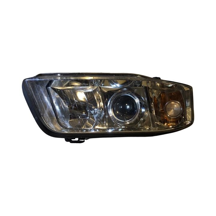 Faro Delantero Derecho Audi A6 2005 Ref 4B0941030