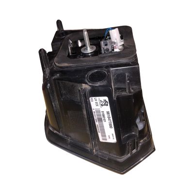 Piloto Trasero Interior Izquierdo Peugeot 3008 Ref 9810477880