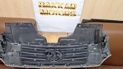 Rejilla delantera de Nissan Navara 2017