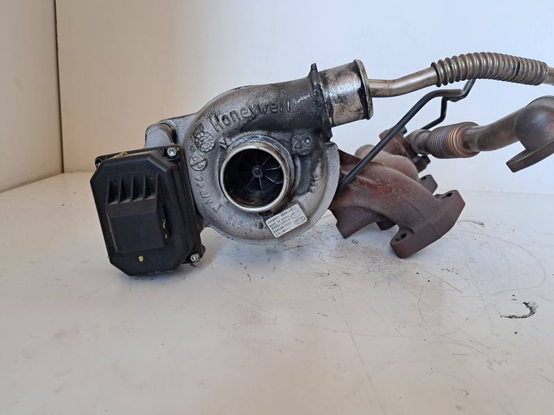 Turbocompresor KIA SPORTAGE Ref: 26201-2A810 de 2016 Turbocompresor KIA SPORTAGE Ref: 26201-2A810 de 2016