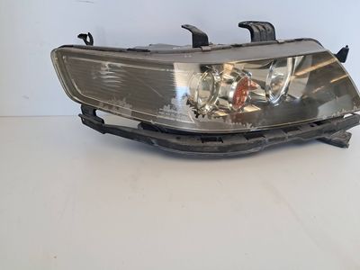 Faro Derecho Honda Accord 2006, ref: W3T104714701