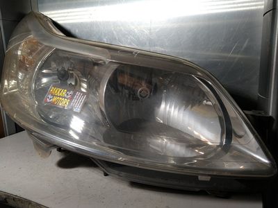 Faro derecho Citroen C4 2004, ref 946893980