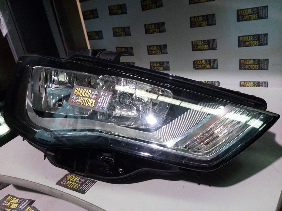 Faro Derecho Audi A3 (8VA) 2012, ref: 8V0941004