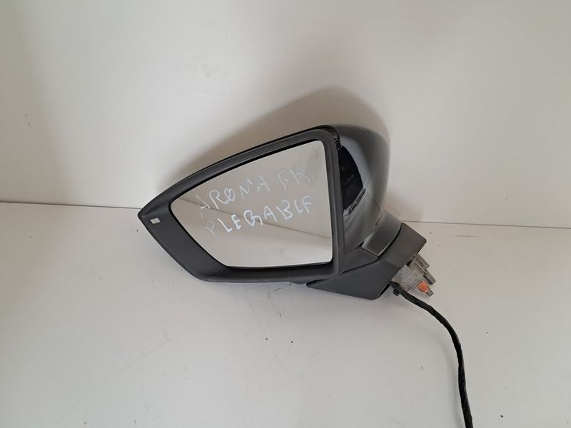 Retrovisor izquierdo Seat Arona FR, 2018 Retrovisor izquierdo Seat Arona FR, 2018