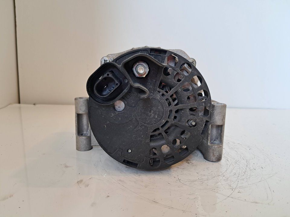 Alternador Opel Combo Ref: 51880173 de 2017