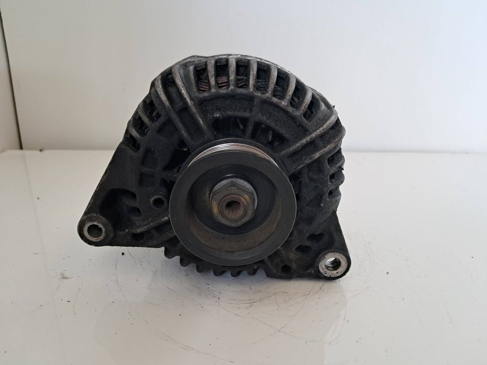 Alternador Audi A4 Ref: 078903016S de 2004