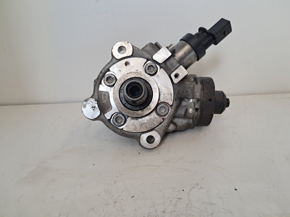 Bomba inyección BMW Serie 3 Berlina Ref: 0445010506 de 2008