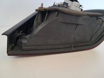 Piloto trasero izquierdo BMW Serie 3 Ref: 632169277639 de 2004
