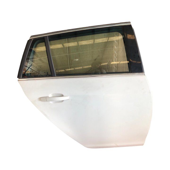 Puerta trasera derecha de Opel Insignia 2010
