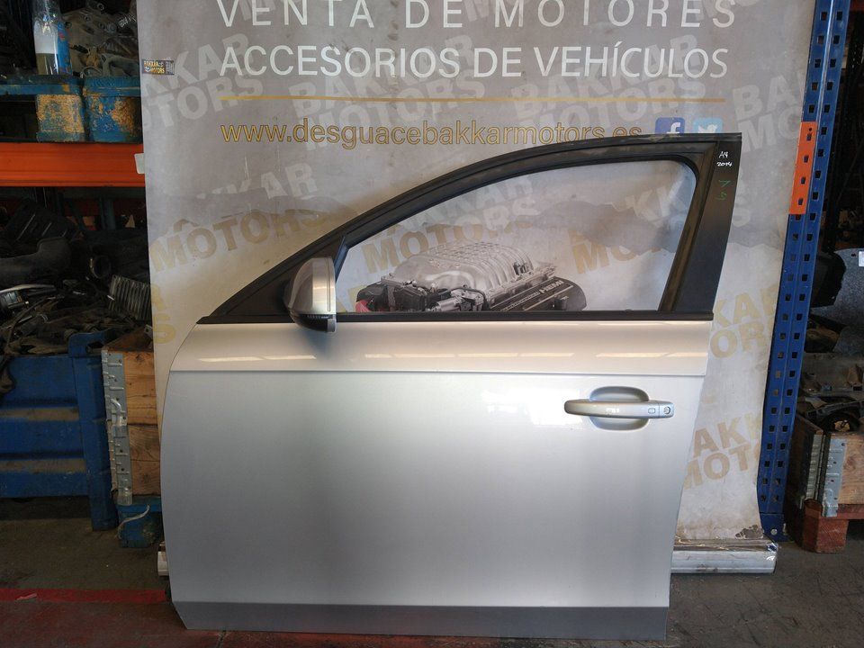 Puerta delantera izquierda Audi A4 2014