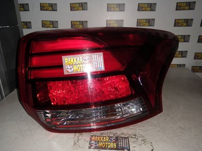 Piloto trasero derecho Mitsubishi Outlander Ref: 8330B174 de 2016 Piloto trasero derecho Mitsubishi Outlander Ref: 8330B174 de 2016