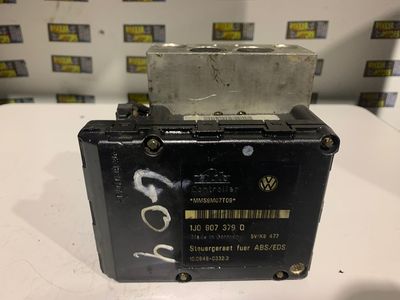 ABS Volkswagen Golf IV Ref: 1J0907379Q de 2000