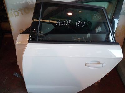Puerta trasera  Izquierda Audi A3 2015