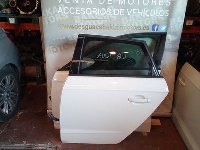 Puerta trasera Izquierda Audi A3 2015 Puerta trasera Izquierda Audi A3 2015