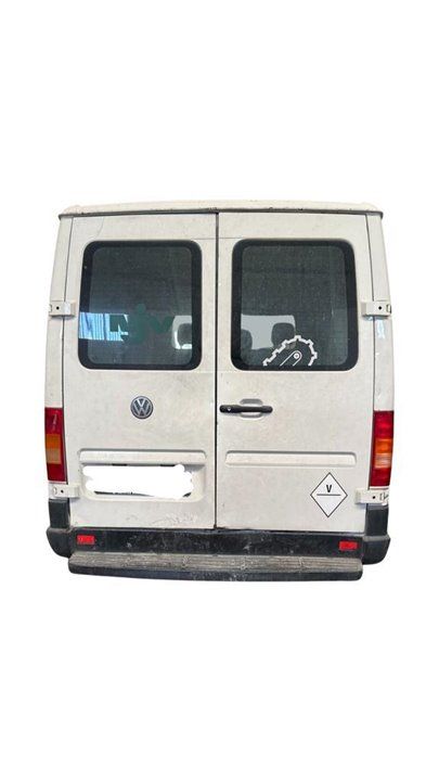 Portón trasero izquierdo Volkswagen LT caja cerrada 2005