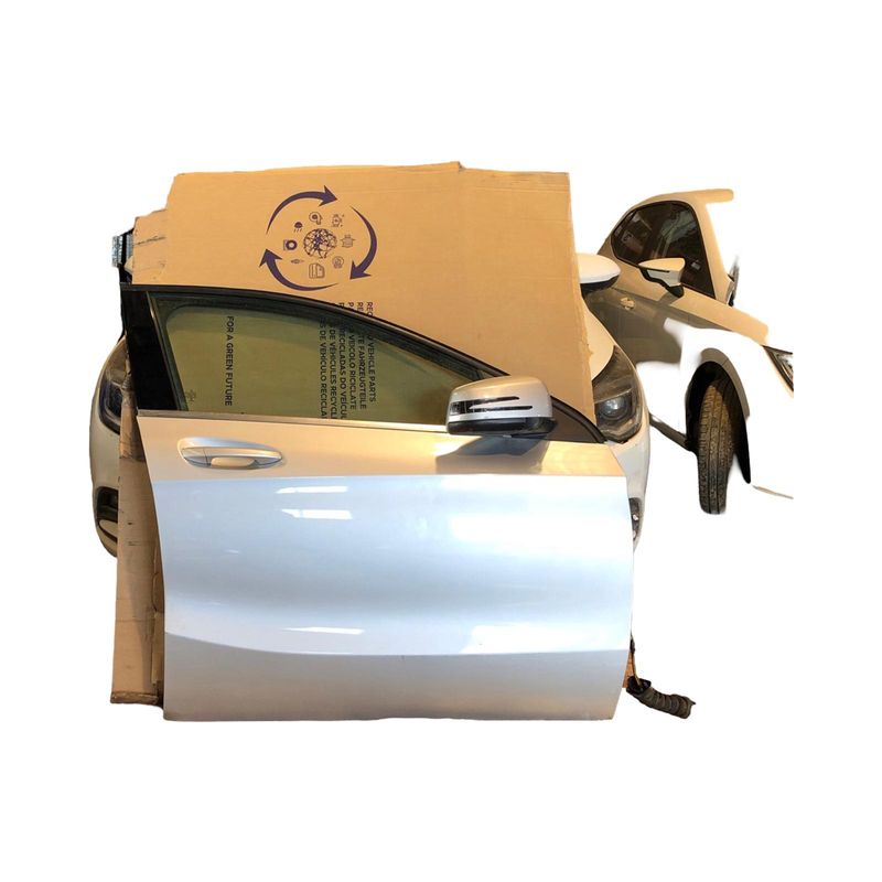 MERCEDES BENZ CLASE A 180 -2018 , puerta delantera derecha MERCEDES BENZ CLASE A 180 -2018 , puerta delantera derecha