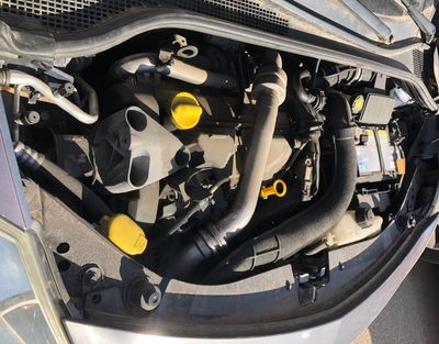 Motor completo RENAULT CLIO III - 2007 ( K9KT7 ) Motor completo RENAULT CLIO III - 2007 ( K9KT7 )