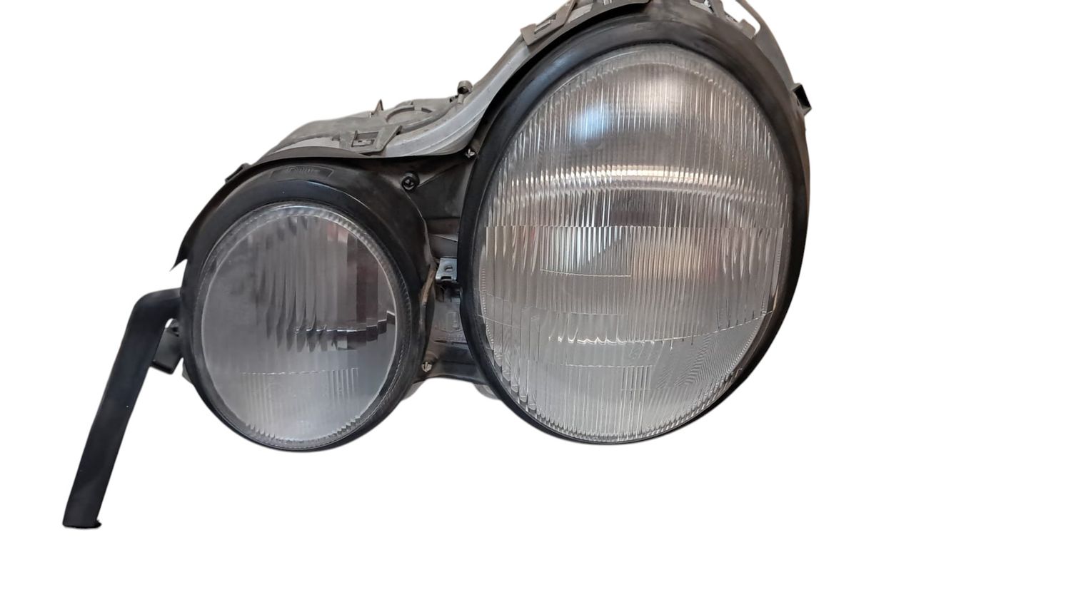 FARO IZQUIERDO, MERCEDES BENZ E300-W210