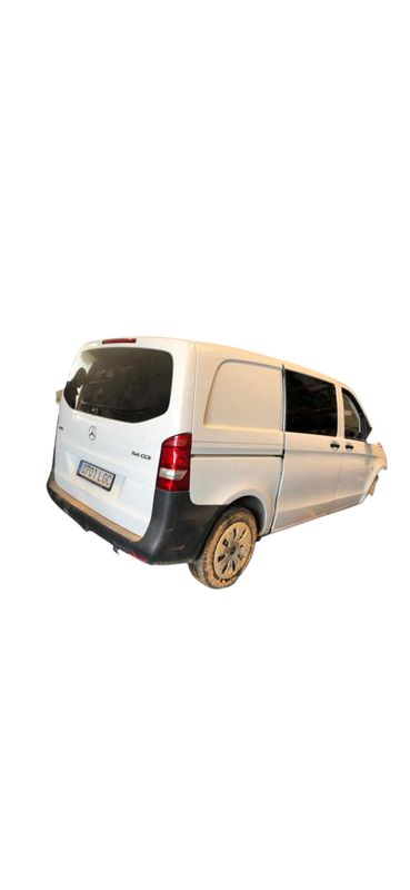 Puerta corredera lateral derecha , MERCEDES VITO W447 2020