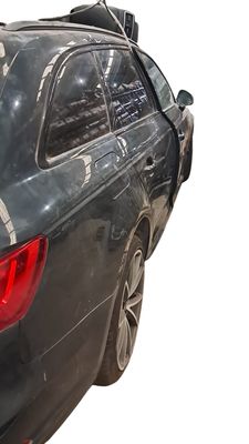 puerta delantera derecha , AUDI A4 AVANT , (8W5) 2017