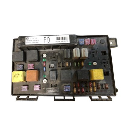 CAJA RELES / FUSIBLES  , Opel Astra H