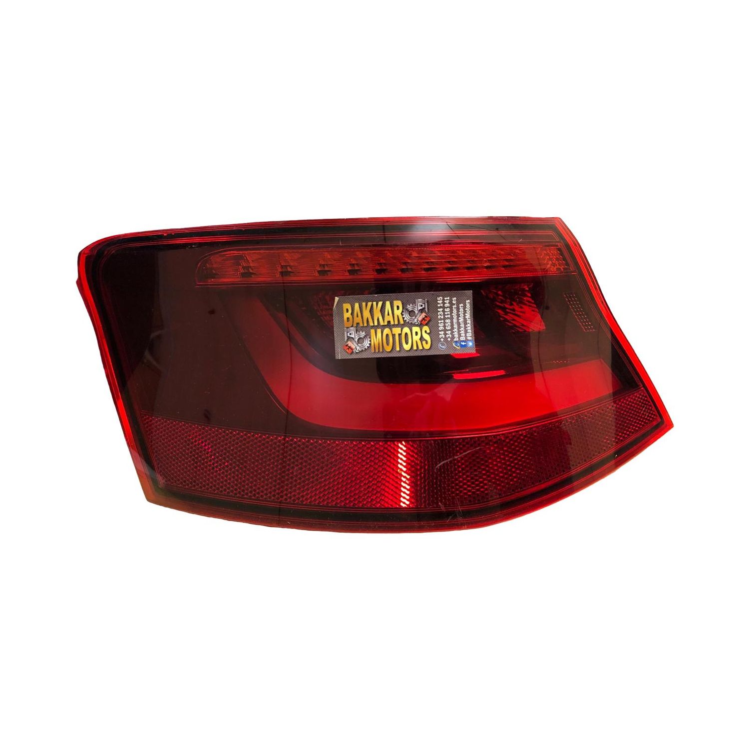 Piloto trasero izquierdo Audi A3 Sportback (8VA) 2014