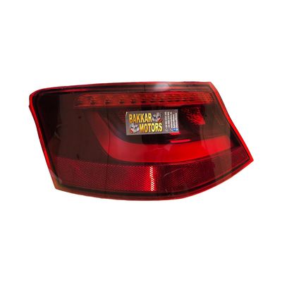 Piloto trasero izquierdo Audi A3 Sportback (8VA) 2014