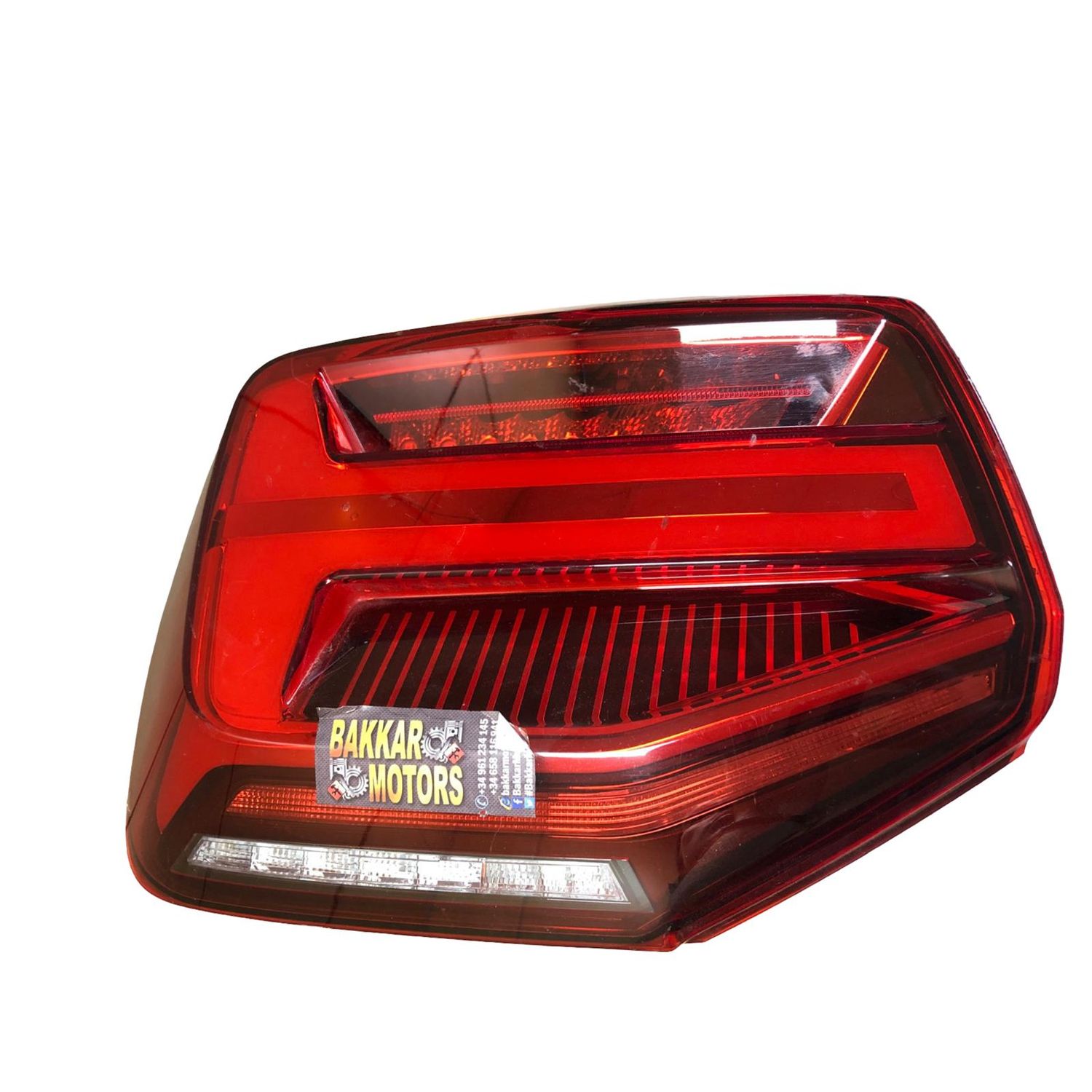 Audi Q2  ,  Piloto trasero izquierdo