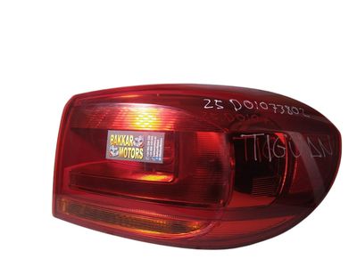 Volkswagen Tiguan , Piloto trasero derecho