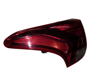 Piloto trasero izquierdo Mitsubishi Outlander Ref: 8330B177 de 2016