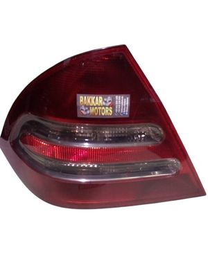 Piloto trasero Izquierdo Mercedes Clase C (W203) 2002
