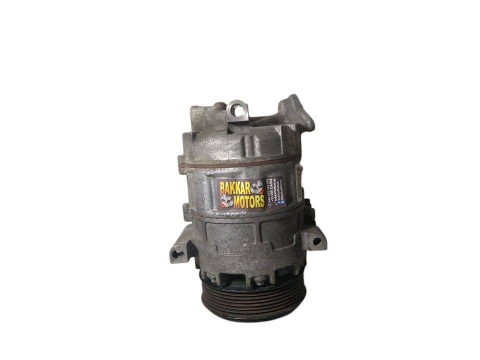 Compresor Aire acondicionado Renault Tráfic Furgón ref : 8200454172