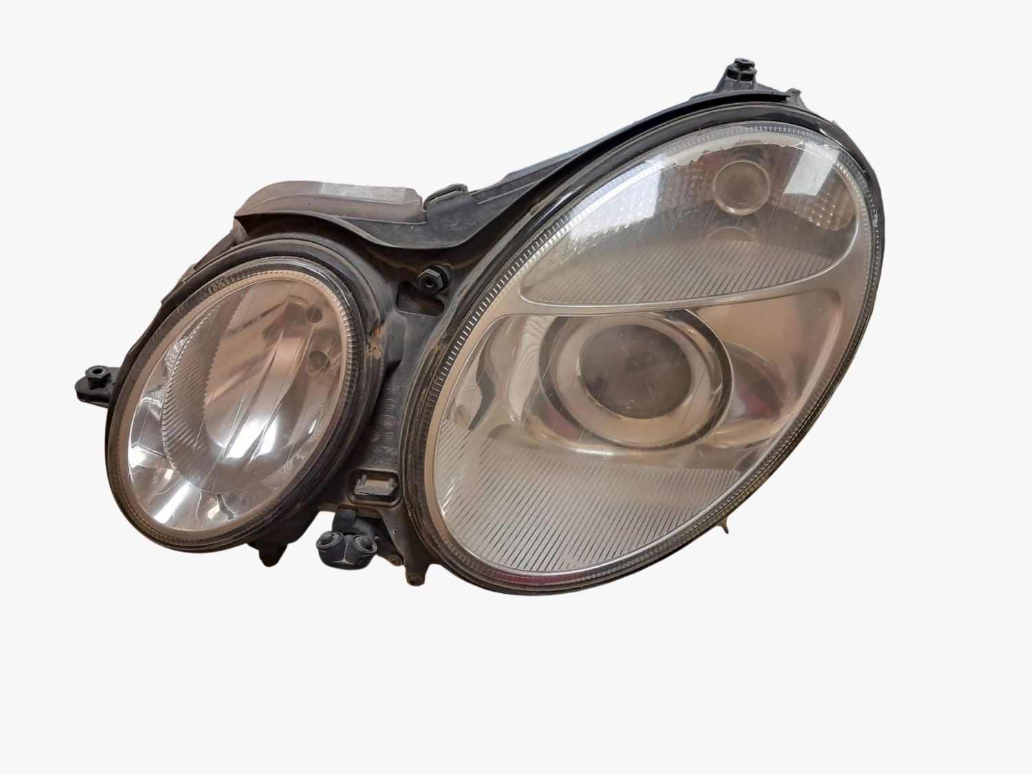 FARO IZQUIERDO , MERCEDES 211