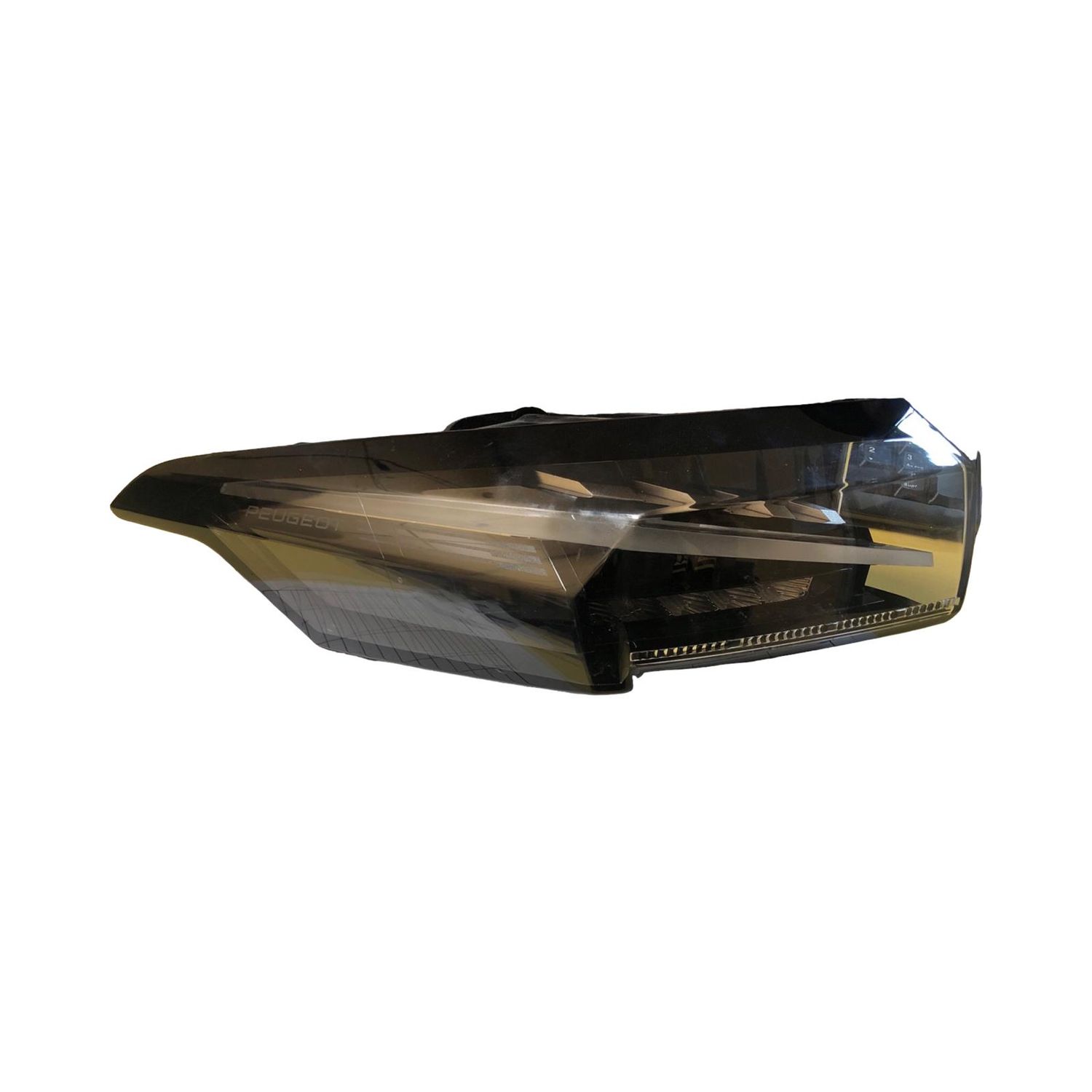 Piloto trasero izquierdo , PEUGEOT 408 REF: 9836299580