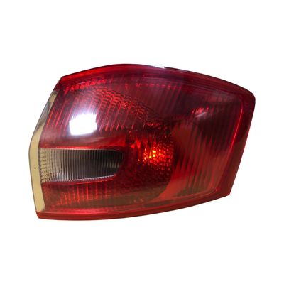 Piloto trasero derecho, FORD KUGA REF: 8V4113405AF Piloto trasero derecho, FORD KUGA REF: 8V4113405AF