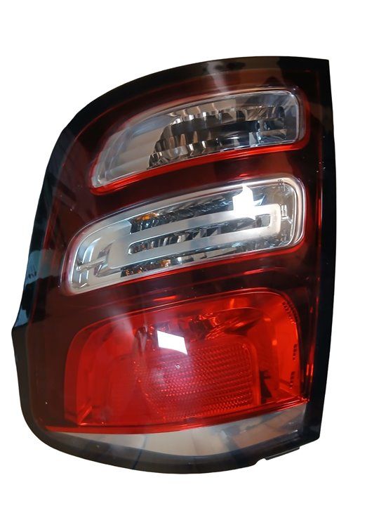 Piloto trasero derecho, CITROEN C3 REF: 9803928480