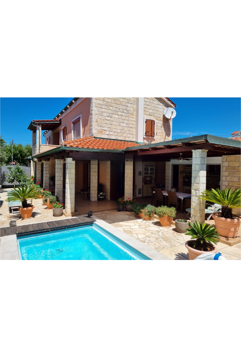 Villa Novalja €670.000