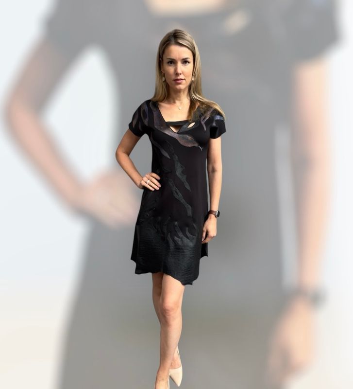 Designer Knielanges Cocktail-Kleid, Stoff: Neopren, Leder echt, ALRI Design, Grösse S-M, made in Austria