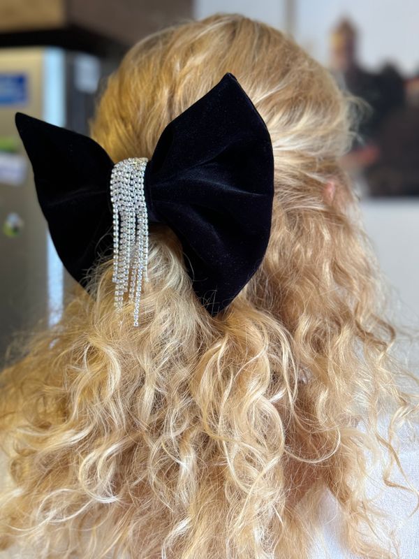 Haarspange mit Samtschleife, moderne Masche, Haarspange mit Schleife, hochwertige Haarspange,  Kautschuk-Metall-Verschluss