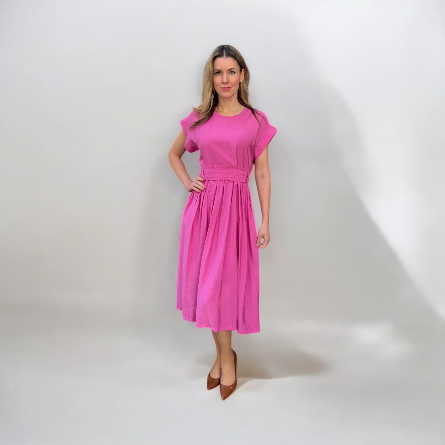 Sommerkleid rosa, halb-lang, teilweise mit offenem Rücken. Katrin. One size. 100% Baumwolle. Made in Georgia.