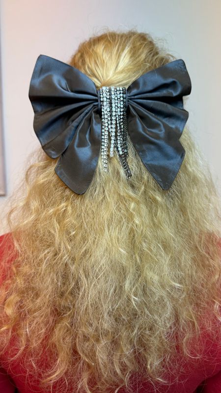 Haarspange mit Atlastschleife, Handarbeit, Kautschuk-Metall-Verschluss, ALRI by Katrin, made in Tbilisi