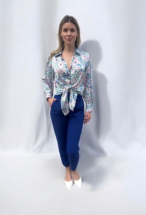 Damenbluse mit Knöpfen und Gürtel, ALRI by Katrin, 100% Seide, made in Georgia