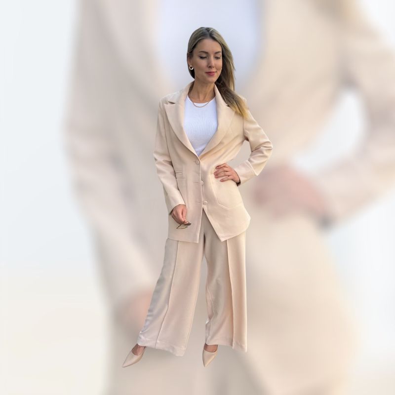 Anzug: Sakko und Hose, zarte Puderpfirsichfarbe