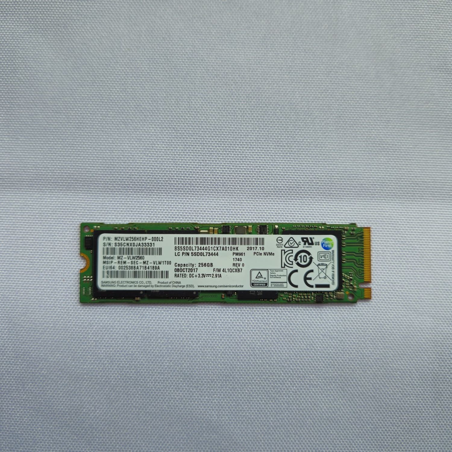 SPECIAL=Samsung mz-vlw2560 256gb m.2 NVMe SSD