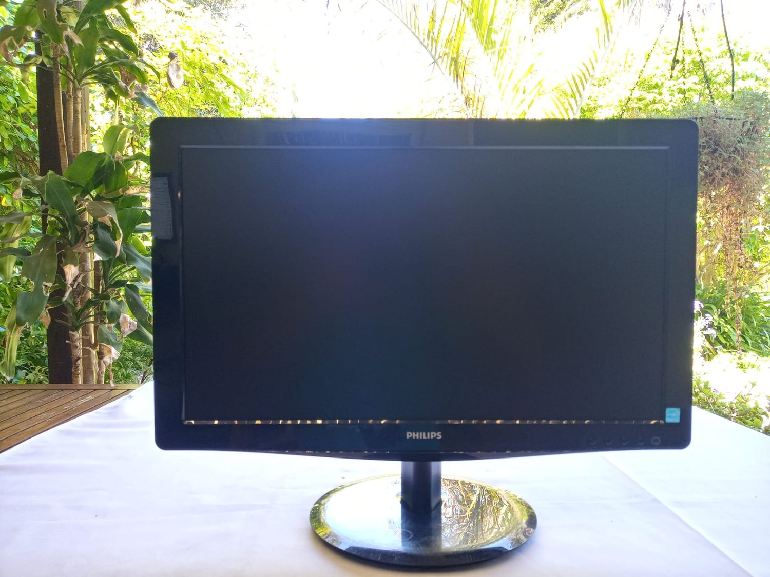 SPECIAL=Monitor PHILIPS 196V3L 18.5inch